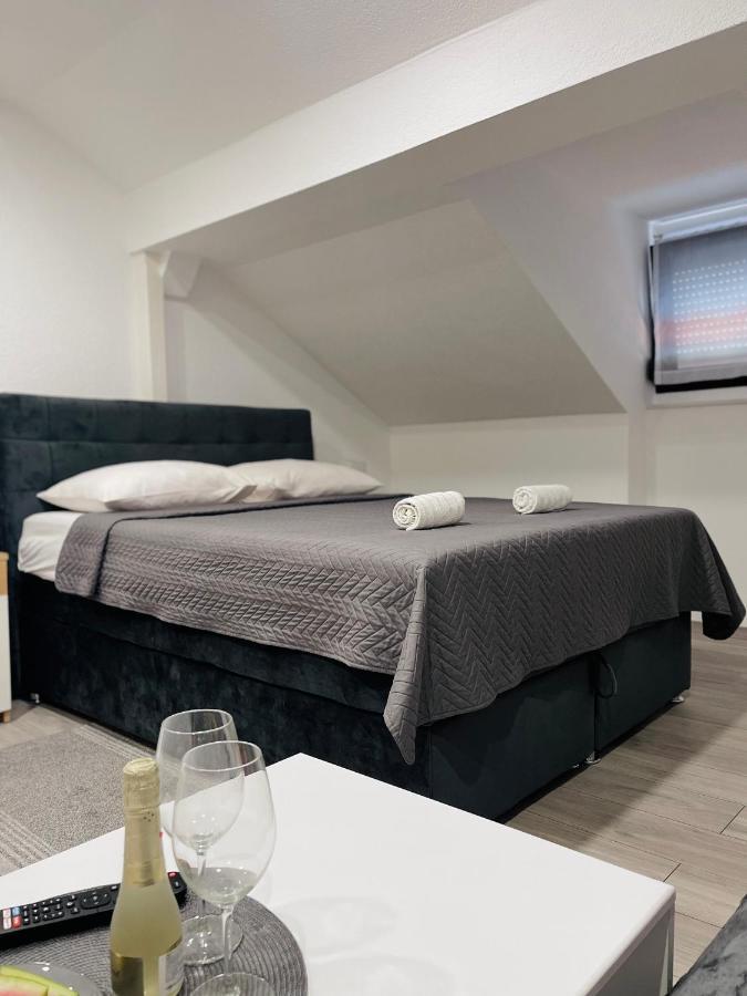 Sobe Darko Cindric Hotel Károlyváros Kültér fotó